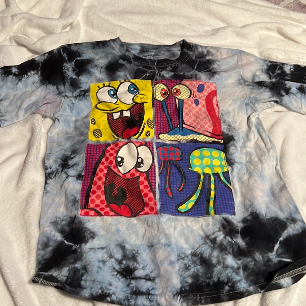 SpongeBob graphic T, size M